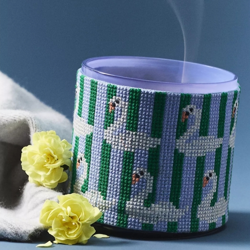 ♥️B2G1 FREE Needlepoint Wrapped Floral Golden Petals & Cashmere Glass Candle